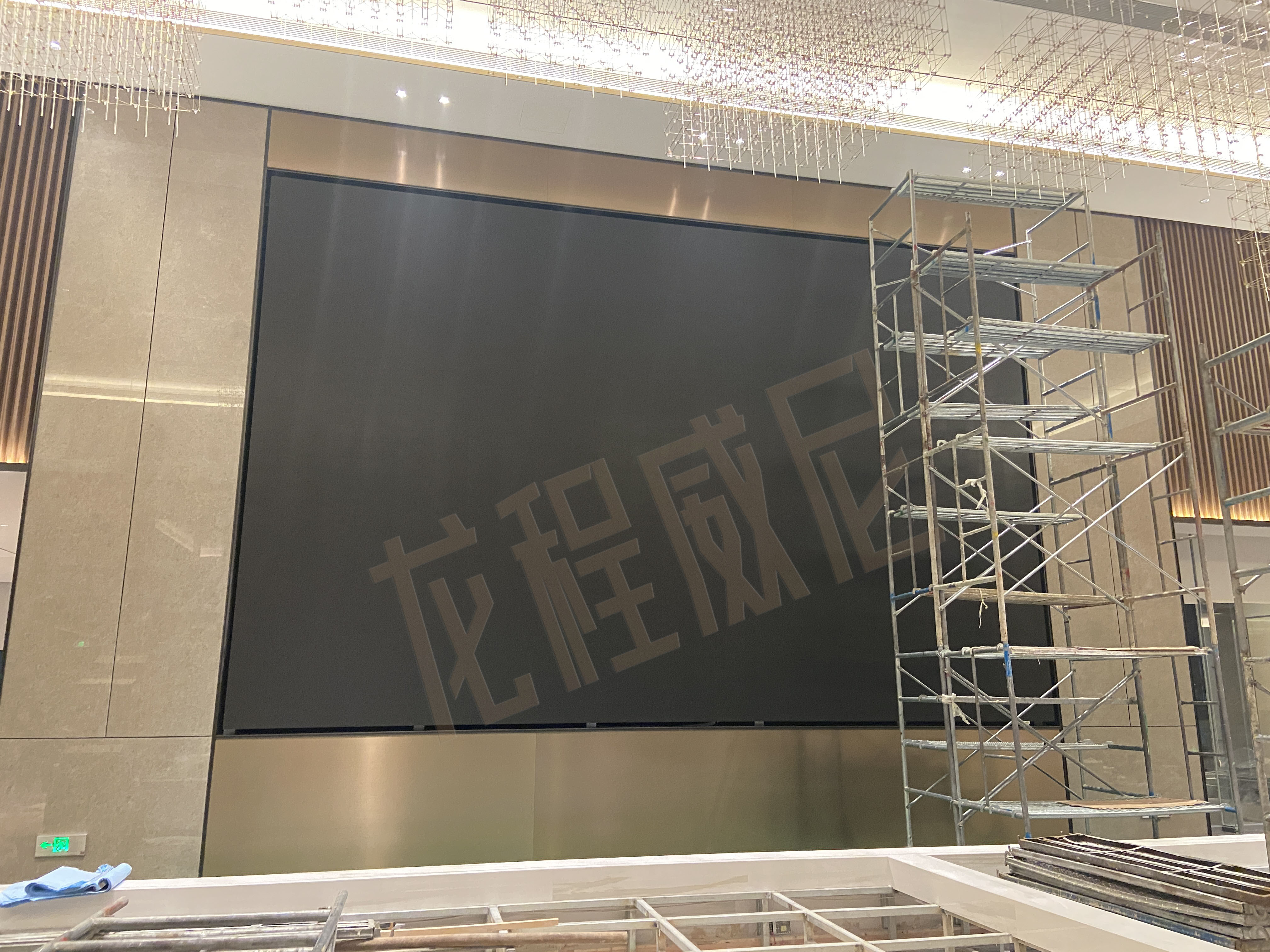 室內全彩LED顯示屏